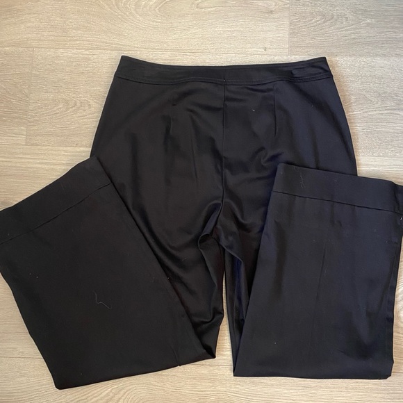 💕2 for $25💕Guess wide leg M EUC - Picture 3 of 5